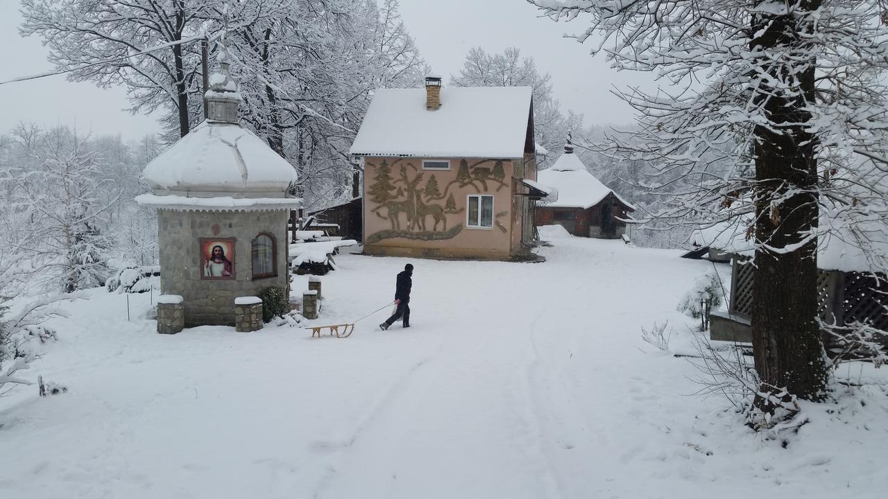 Fazenda Kosiv Hotell Exteriör bild