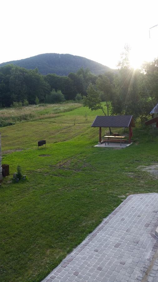 Fazenda Kosiv Hotell Exteriör bild