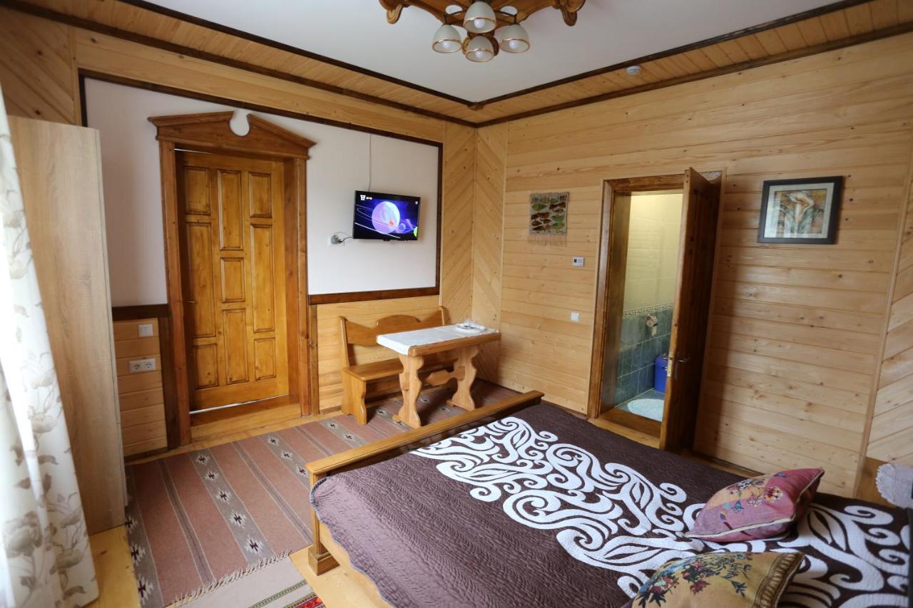 Fazenda Kosiv Hotell Exteriör bild