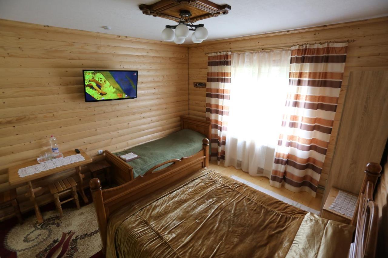 Fazenda Kosiv Hotell Exteriör bild
